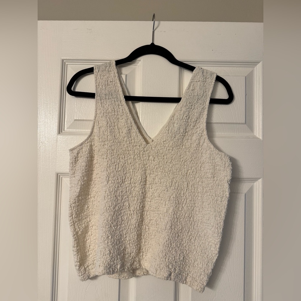 A New Day White Crinkle Tank Top Size Large